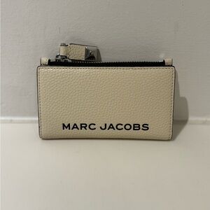 NWT Marc Jacobs bold slim wallet